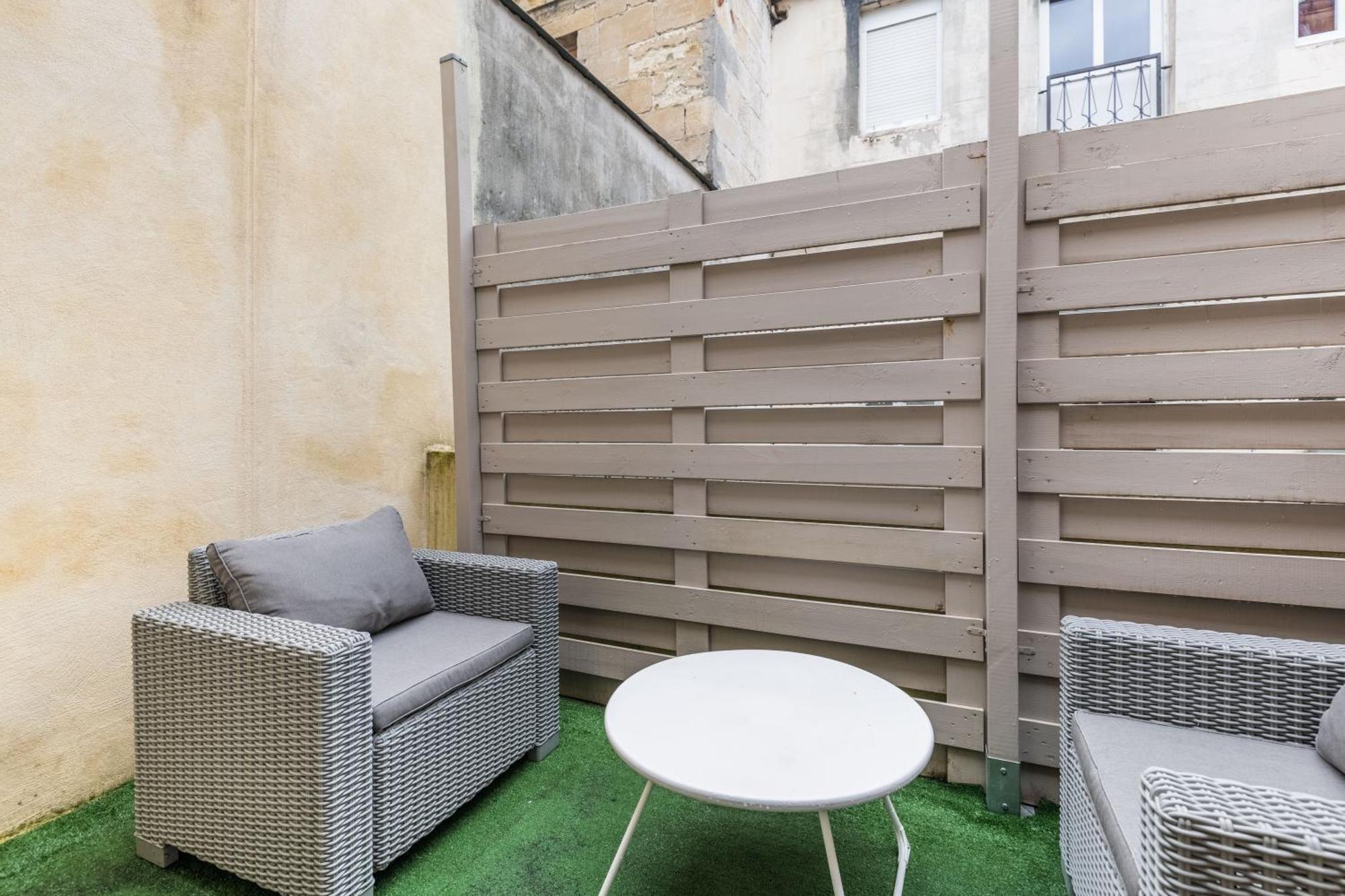 Studio En Duplex-Aircon-Terrasse-Parking-Calme 波尔多 外观 照片